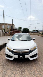 2017 Honda Civic TOURING (fully loaded) in white color