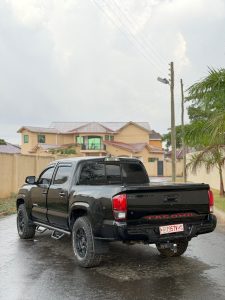 2019 Toyota Tacoma SR5 for Sale in Ghana | 2.7L Automatic | GHS 430,000